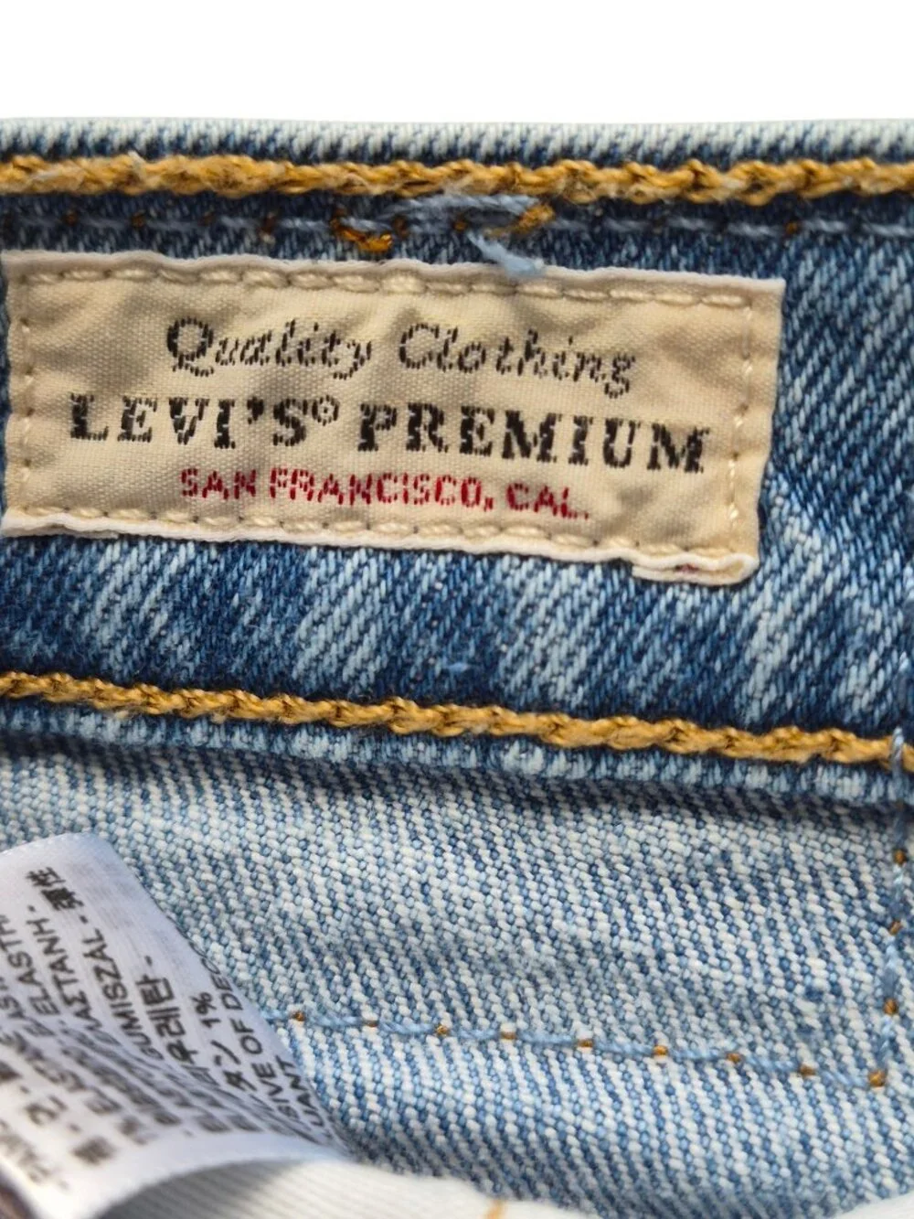 Levis Premium 501 Jeans Straight Leg Relaxed Fit Size W 31 x L 30